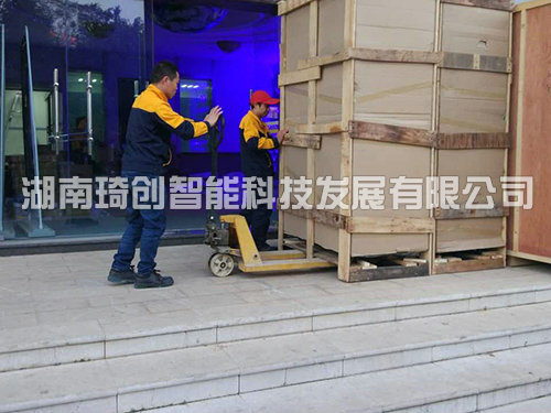 云南昆明机房到货安装