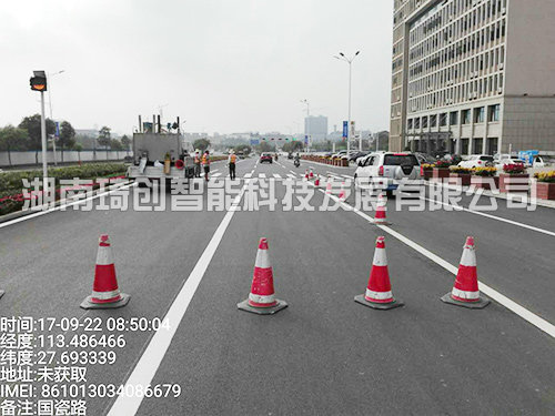 国瓷路标线施划
